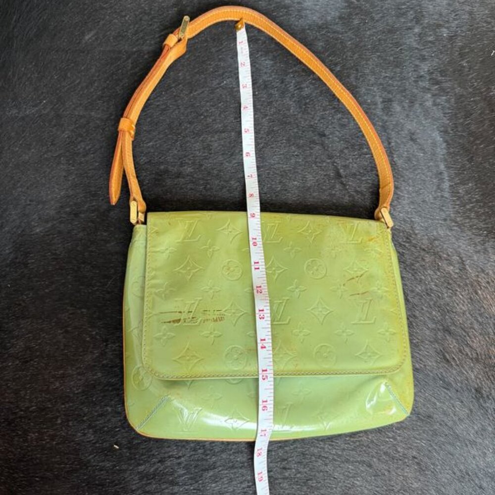 Louis Vuitton Monogram Green Vernis Thompson - Picture 9 of 11